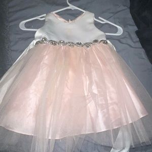 Very adorable flower girl dress